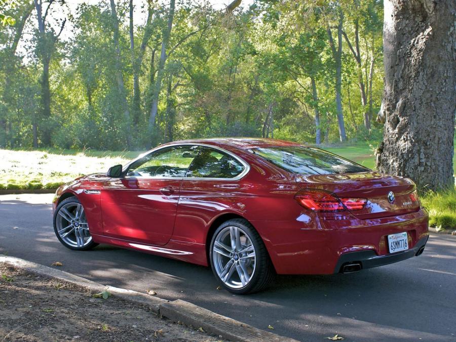  BMW 650i Coupe M Sport Package 2011 года  (US) (фото 15 из 16)